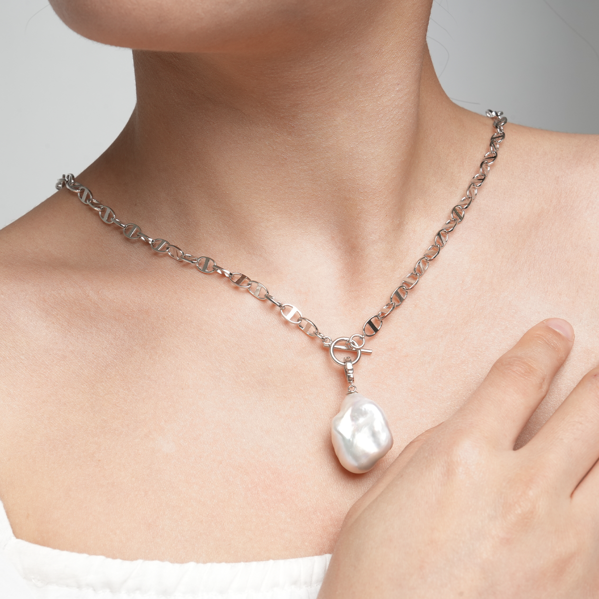 冰雪琉璃-20-30mm白色淡水巴洛克珍珠吊坠 淡水巴洛克 Pearl Pendant detail view