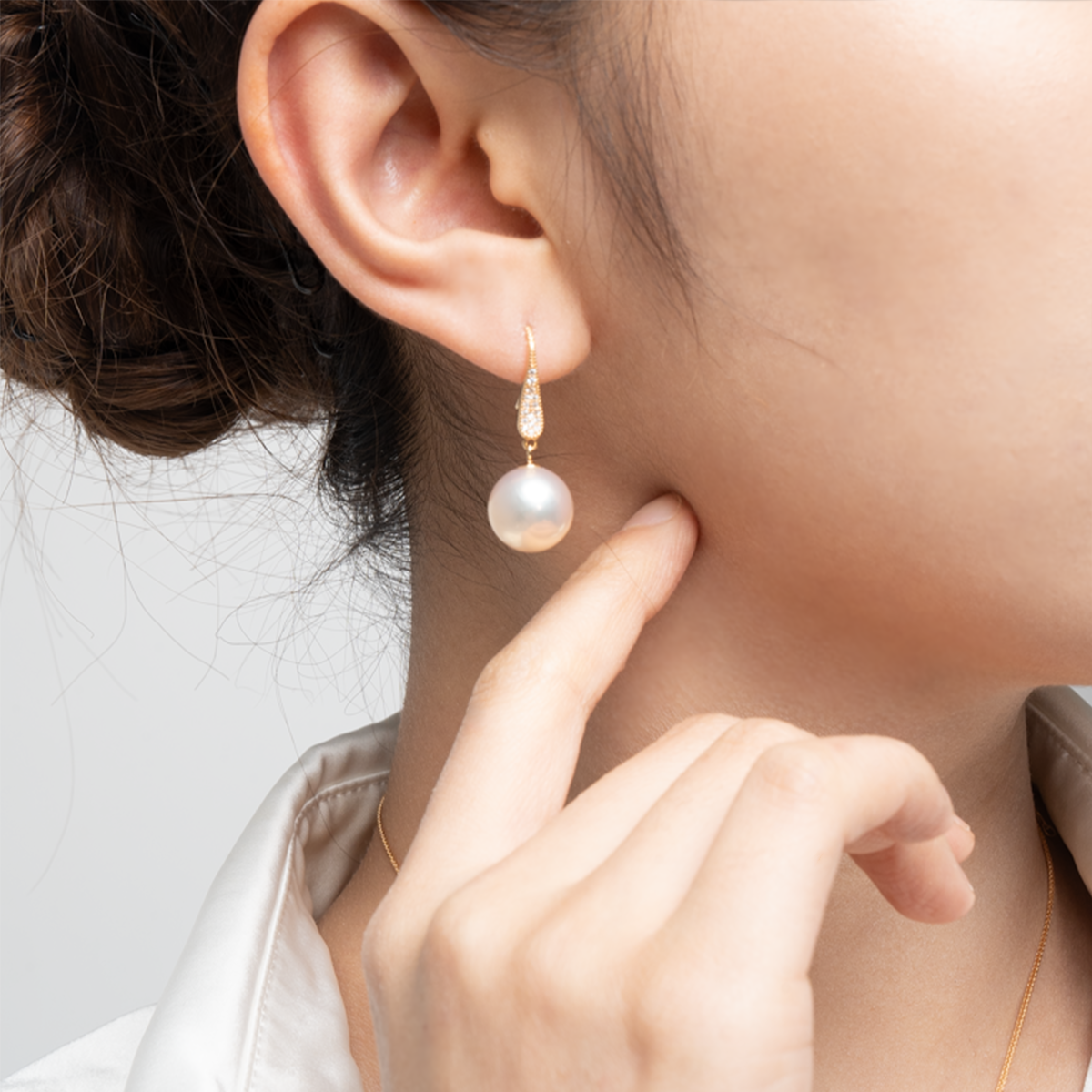 日出金-11-12mm金色淡水珍珠耳坠 淡水爱迪生 Pearl Earrings detail view