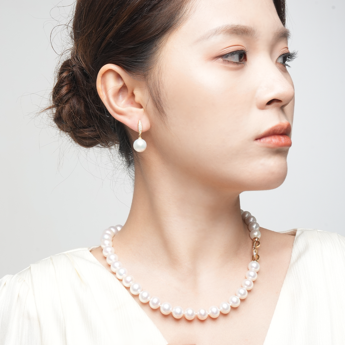 赛澳白-10-11mm白色淡水珍珠项链 淡水爱迪生 Pearl Necklace product display