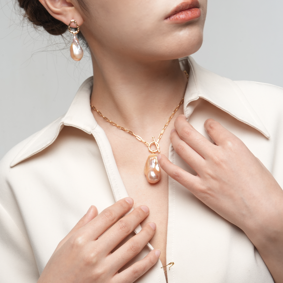 锦绣琉璃-20-30mm炫彩紫淡水巴洛克珍珠吊坠 淡水巴洛克 Pearl Pendant detail view