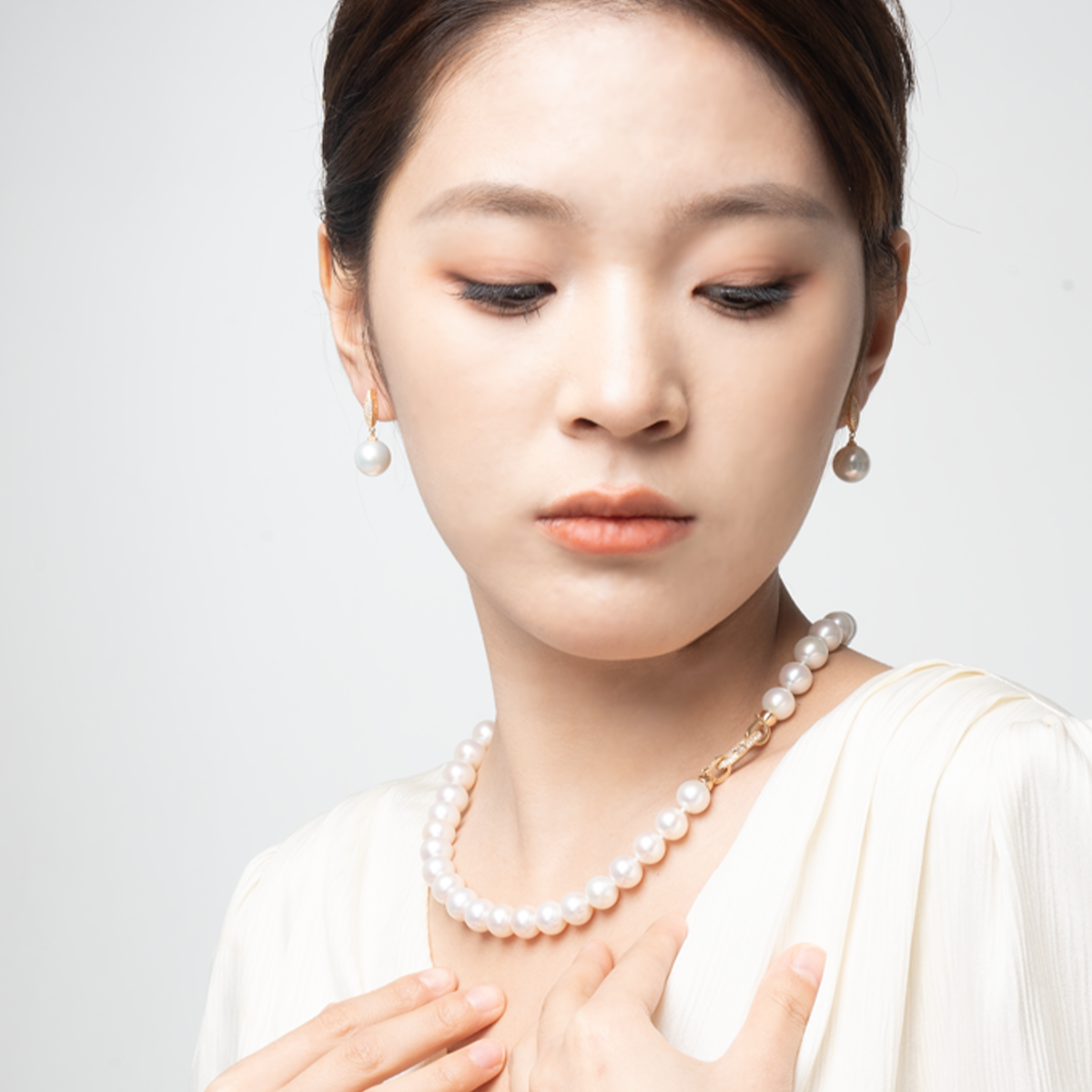 赛澳白-10-11mm白色淡水珍珠项链 淡水爱迪生 Pearl Necklace detail view