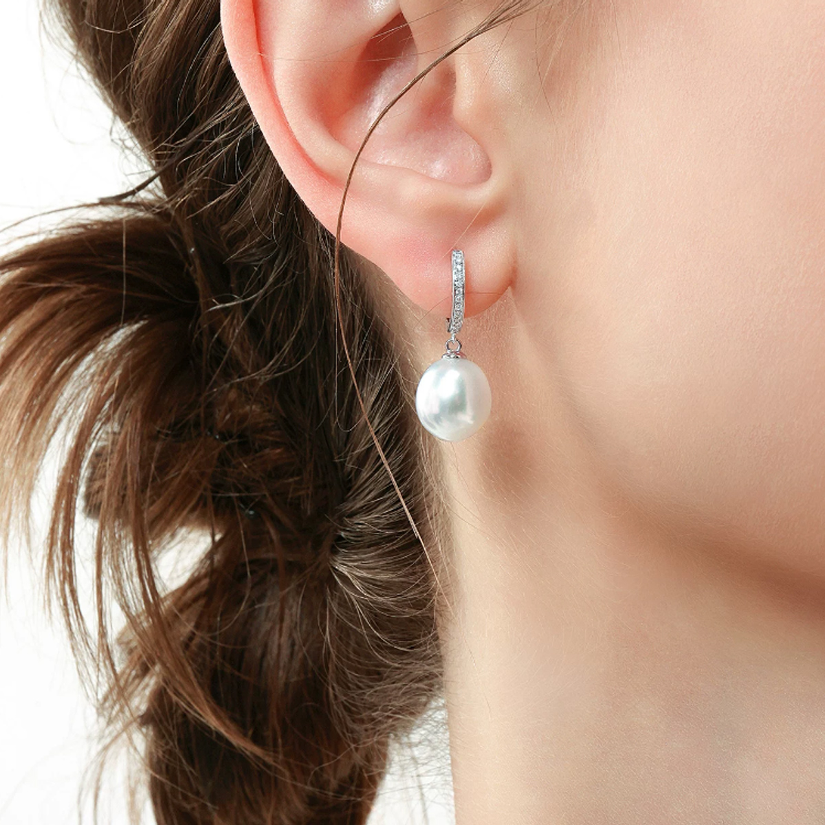 银蓝水滴澳白珍珠耳环极强光vintage高级复古耳钉耳饰 Freshwater Pearl Earrings detail view